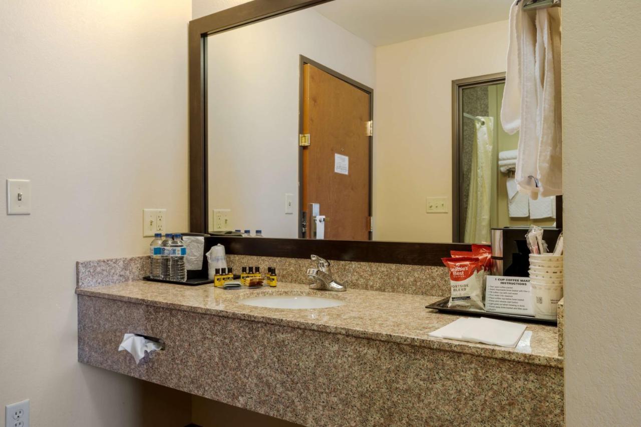 Best Western Plus Red River Inn Clarendon Ngoại thất bức ảnh